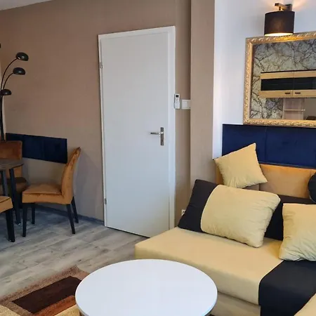 Eldom-noclegi Rogozinska 29e Rum i privatbostad *