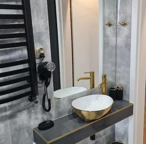 Homestay Eldom-noclegi Rogozinska 29e *