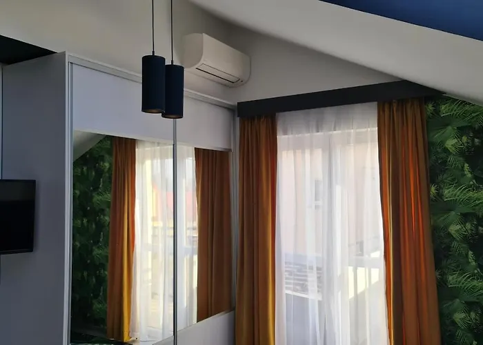 Eldom-noclegi Rogozinska 29e Homestay